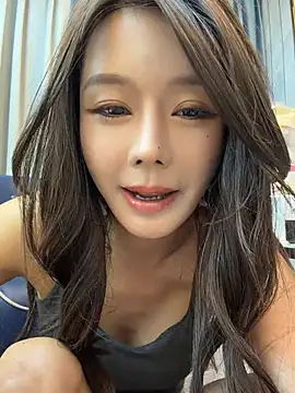 Snapshot of BBi-0329 chatting on 06-03-26, 02:33 BBi-0329 online show from 06-03-26, 02:33