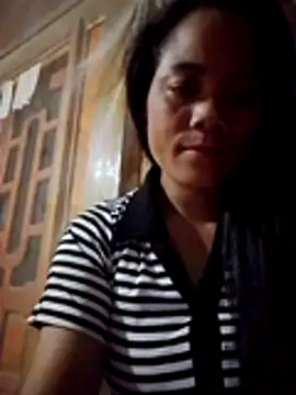 Snapshot of molly-xx chatting on 06-15-26, 07:27 molly-xx online show from 06-15-26, 07:27