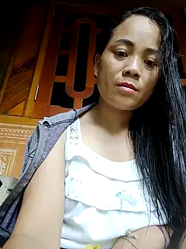 Snapshot of molly-xx chatting on 06-22-26, 03:47 molly-xx online show from 06-22-26, 03:47