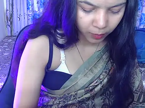 Snapshot of its-sarika01 chatting on 02-14-26, 06:10 its-sarika01 online show from 02-14-26, 06:10