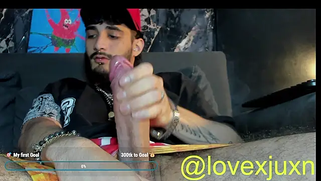 LovexJuxn8 online show from 03-11-26, 08:04