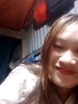 Snapshot of bany-lee chatting on 02-15-26, 02:03 bany-lee online show from 02-15-26, 02:03