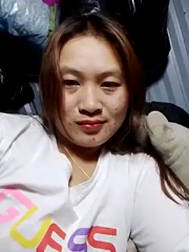 Snapshot of bany-lee chatting on 02-26-26, 01:21 bany-lee online show from 02-26-26, 01:21