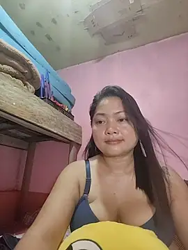 Snapshot of sweety_pie18 chatting on 02-16-26, 12:56 sweety pie18 online show from 02-16-26, 12:56