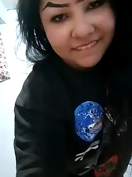 Snapshot of MadelynSmit_ chatting on 02-20-26, 12:07 MadelynSmit online show from 02-20-26, 12:07