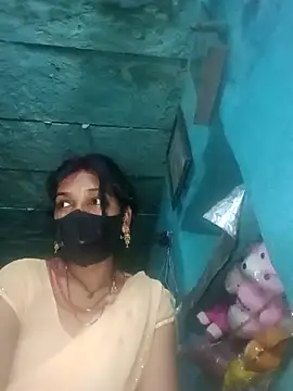 Snapshot of Desi_Couple_P chatting on 02-15-26, 04:03 Desi Couple P online show from 02-15-26, 04:03