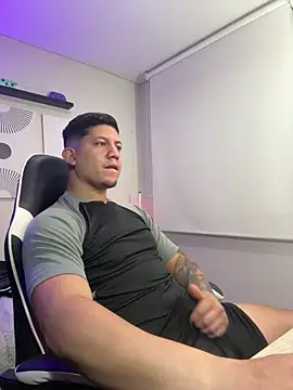  robertobaggioo online show from 03-06-26, 12:45