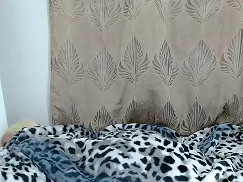 BootyCaramelxx online show from 02-14-26, 01:46