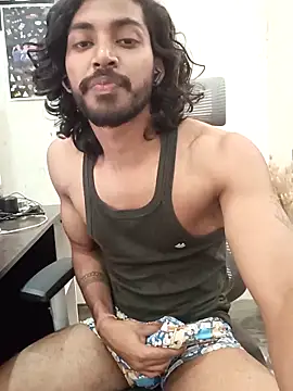 Snapshot of Yk_physique chatting on 03-03-26, 03:07 Yk physique online show from 03-03-26, 03:07