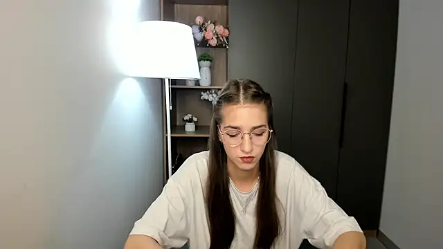 Snapshot of ClarineCasebolt chatting on 02-12-26, 03:12 ClarineCasebolt online show from 02-12-26, 03:12