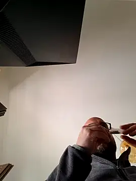 cetriolino online show from 04-05-26, 06:10