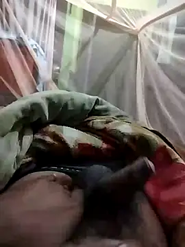 Snapshot of soni8850 chatting on 02-13-26, 02:35 soni8850 online show from 02-13-26, 02:35