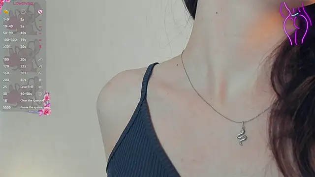 Snapshot of AnnettWildin chatting on 03-02-26, 07:37 AnnettWildin online show from 03-02-26, 07:37