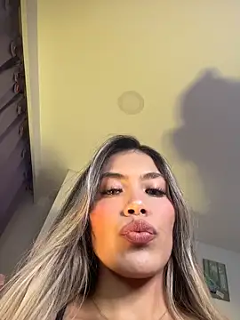 Snapshot of soffia_7 chatting on 02-23-26, 03:15 soffia 7 online show from 02-23-26, 03:15