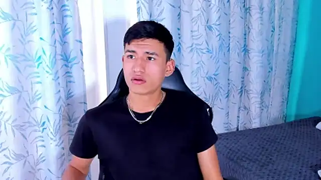 Snapshot of NicolasTorrez chatting on 02-11-26, 09:31 NicolasTorrez online show from 02-11-26, 09:31