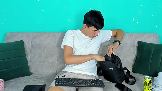 NicolasTorrez online show from 03-04-26, 08:48