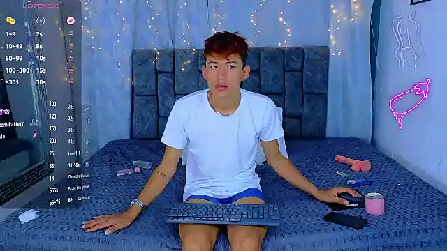 NicolasTorrez online show from 04-13-26, 08:42