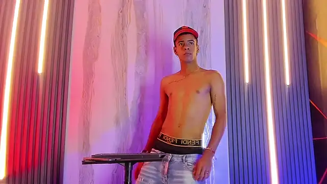 Vicky and Jeyco online show from 02-16-26, 08:38