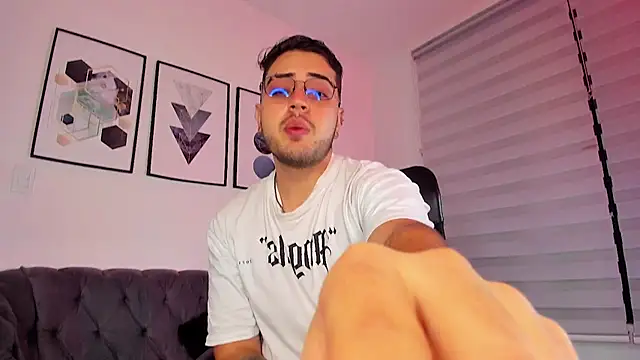 ethan grace online show from 02-24-26, 12:14