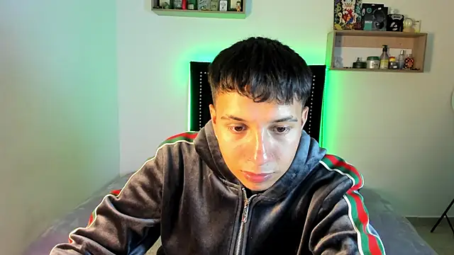 Snapshot of Jhony_rayder chatting on 02-13-26, 12:06 Jhony rayder online show from 02-13-26, 12:06