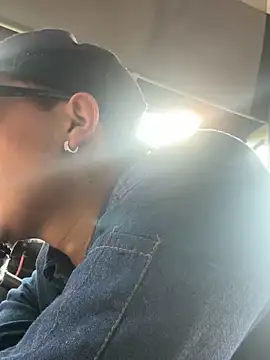 Snapshot of Jhony_rayder chatting on 03-04-26, 01:50 Jhony rayder online show from 03-04-26, 01:50