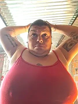 Snapshot of Juli_Powl chatting on 02-16-26, 12:12 Juli Powl online show from 02-16-26, 12:12