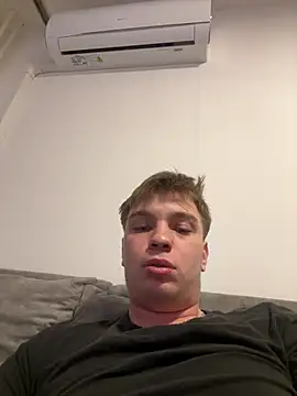 Snapshot of benab888 chatting on 02-16-26, 04:36 benab888 online show from 02-16-26, 04:36