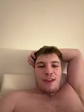 Snapshot of benab888 chatting on 02-27-26, 04:01 benab888 online show from 02-27-26, 04:01