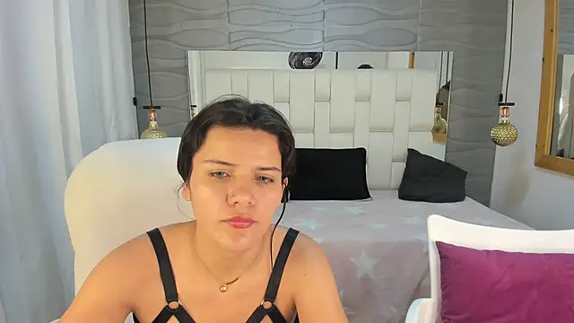 Snapshot of Veyra_sereny chatting on 03-03-26, 10:59 Veyra sereny online show from 03-03-26, 10:59