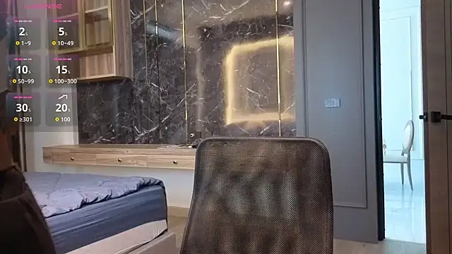 Snapshot of Alittleasaingirl chatting on 02-20-26, 06:26 Alittleasaingirl online show from 02-20-26, 06:26