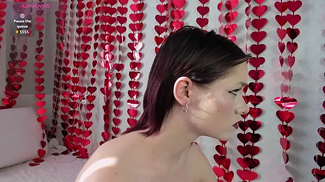 Snapshot of SirenBeatrice chatting on 02-15-26, 10:03 SirenBeatrice online show from 02-15-26, 10:03