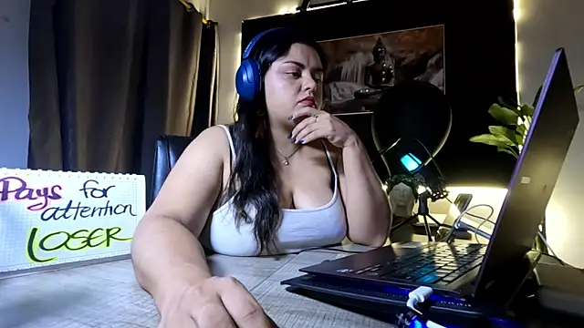 AzaraOnyx online show from 06-09-26, 04:51