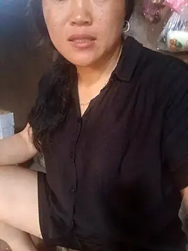 Snapshot of nelina_12345 chatting on 06-14-26, 01:47 nelina 12345 online show from 06-14-26, 01:47