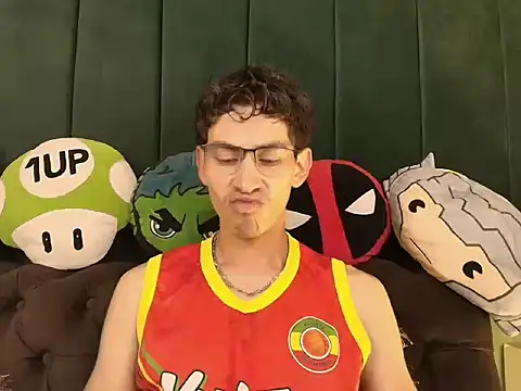 Snapshot of skinny_jean_ chatting on 02-23-26, 08:06 skinny jean online show from 02-23-26, 08:06