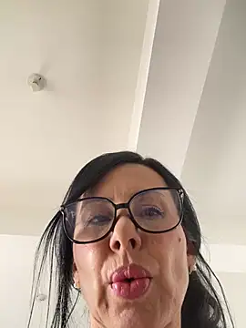 caritoo21 online show from 06-13-26, 05:22