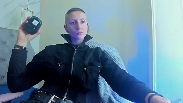 Fieramadame online show from 04-18-26, 07:58