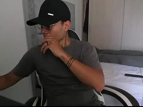 FredericSloan online show from 03-02-26, 08:04