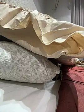 Snapshot of Hottysoo chatting on 03-07-26, 08:06 Hottysoo online show from 03-07-26, 08:06