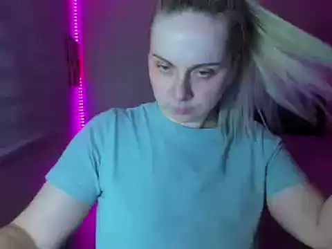 Snapshot of i_love_iva chatting on 02-26-26, 12:37 i love iva online show from 02-26-26, 12:37