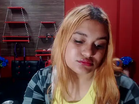 Snapshot of Alicefetishxxx chatting on 02-12-26, 05:41 Alicefetishxxx online show from 02-12-26, 05:41