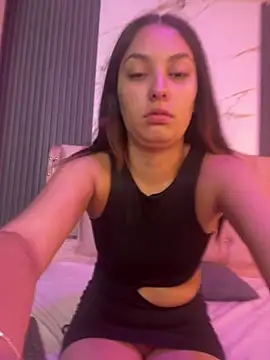 Snapshot of Lucyfer_fire chatting on 02-25-26, 11:53 Lucyfer fire online show from 02-25-26, 11:53