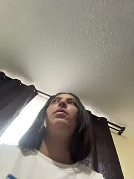 Snapshot of Lucyfer_fire chatting on 03-01-26, 11:34 Lucyfer fire online show from 03-01-26, 11:34