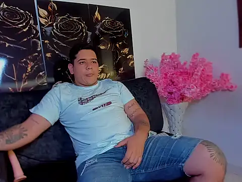 Snapshot of winy_hot chatting on 02-26-26, 02:27 winy hot online show from 02-26-26, 02:27