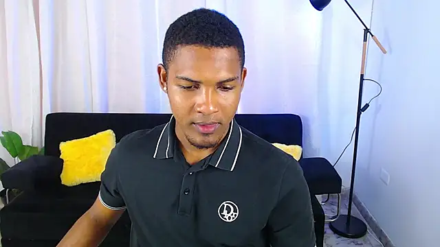 MaxCum18  online show from 02-18-26, 01:40