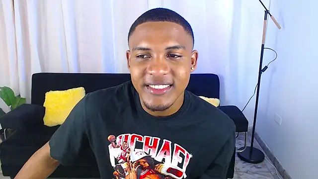 MaxCum18  online show from 02-20-26, 01:55