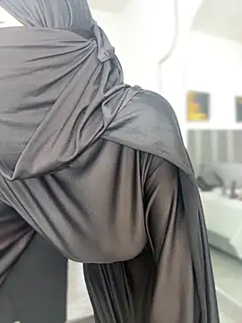 Snapshot of aminaa_ chatting on 02-18-26, 06:59 aminaa online show from 02-18-26, 06:59