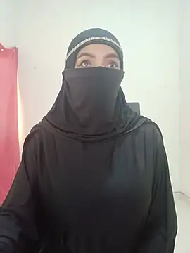 aminaa  online show from 07-21-26, 06:43