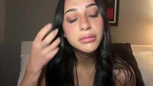 Snapshot of hangoutwithvanessa chatting on 07-31-26, 04:45 hangoutwithvanessa online show from 07-31-26, 04:45
