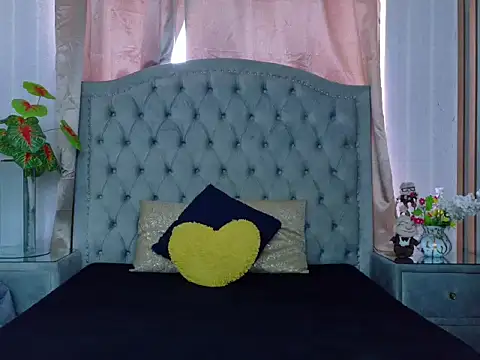 Snapshot of DaisysWalker chatting on 02-26-26, 07:57 DaisysWalker online show from 02-26-26, 07:57