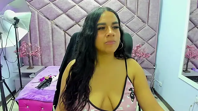 Scarlett Moom online show from 06-21-26, 02:25